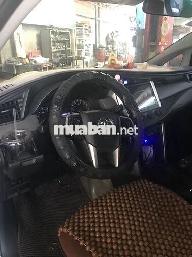 Toyota Innova 2018 Số sàn Bạc