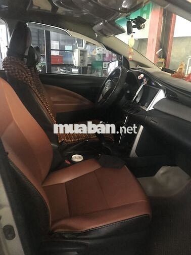 Toyota Innova 2018 Số sàn Bạc