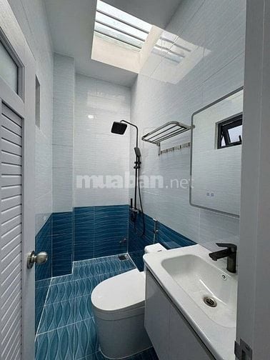 BÁN NHÀ HẺM 3M, ĐƯỜNG LÊ VĂN SỸ, QUẬN 3, DT 4.4X10MX1 TRỆT, 2 LẦU