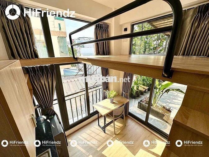 FULL KÍNH- BAN CÔNG- FULL NỘI THẤT MỚI RA LÒ