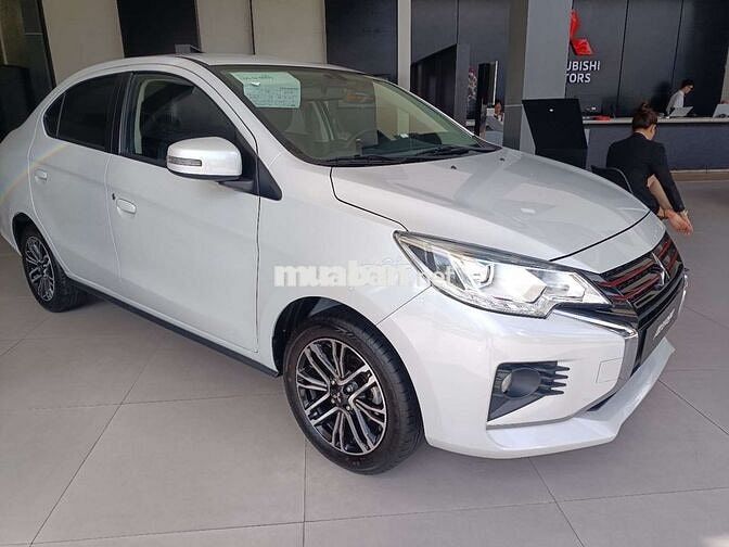 Attrage CVT Trắng Giá Sát