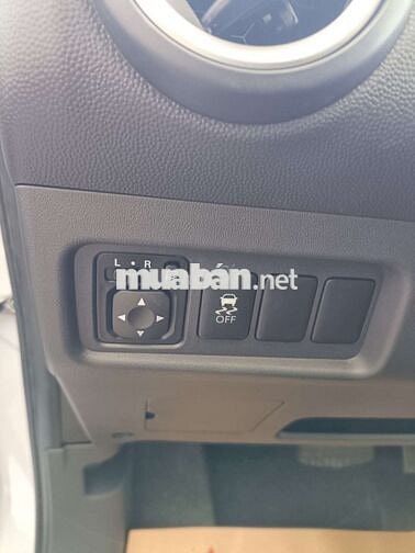 Attrage CVT Trắng Giá Sát