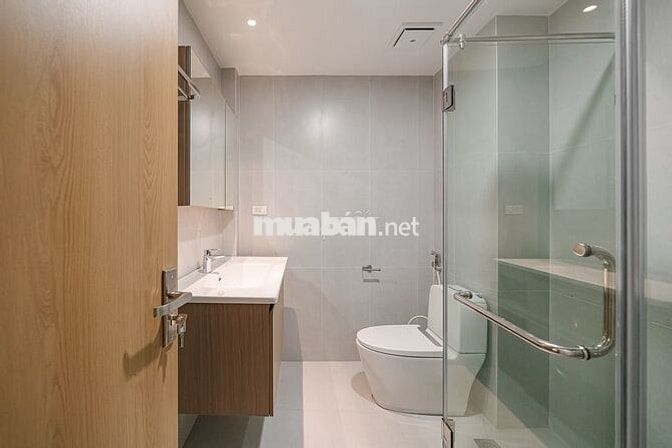 3PN - 115 m2 - mặt hồ Bồ Đề - Long Biên - 15 tr
