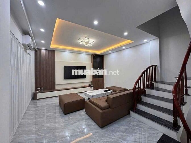 CHO THUÊ NHÀ NGUYÊN CĂN TẠI BÁT KHỐI