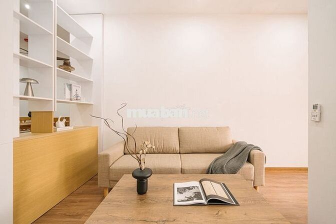 3PN - 115 m2 - mặt hồ Bồ Đề - Long Biên - 15 tr