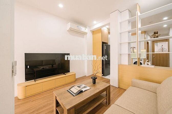 3PN - 115 m2 - mặt hồ Bồ Đề - Long Biên - 15 tr