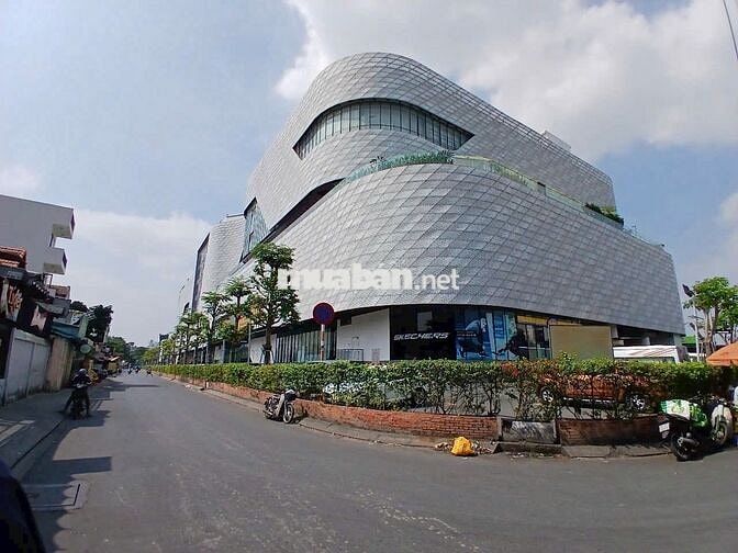 Nhà cạnh Copmart Bình Triệu. trệt 2 lầu vừa ở vừa Kinh Doanh được.