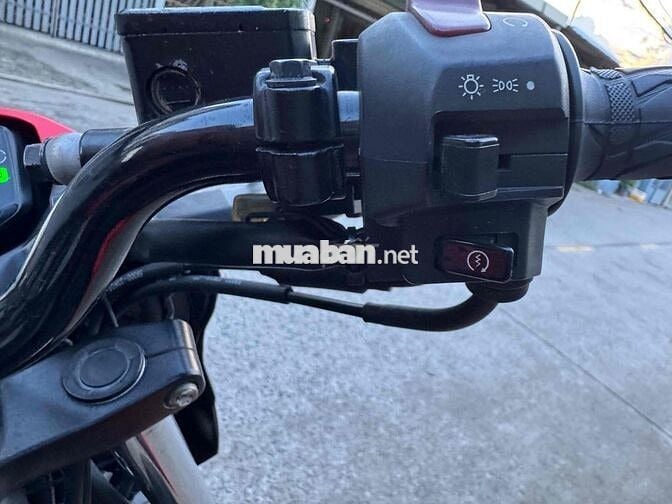 Suzuki GSX Bandit 150cc 2026 Đỏ đen
