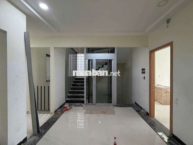 CHO THUÊ TÒA NHÀ 30 PHÒNG - LÊ THỊ CHỢ - QUẬN 7