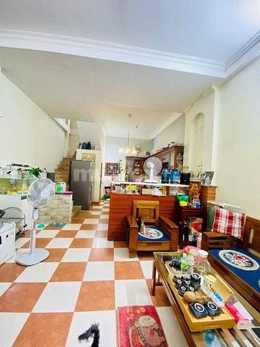 BÁN GẤP NHÀ NGỌC THỤY – GIÁ TỐT 43m² MT 5m nhỉnh 8 tỷ MỜI ANH EM ĐẦU