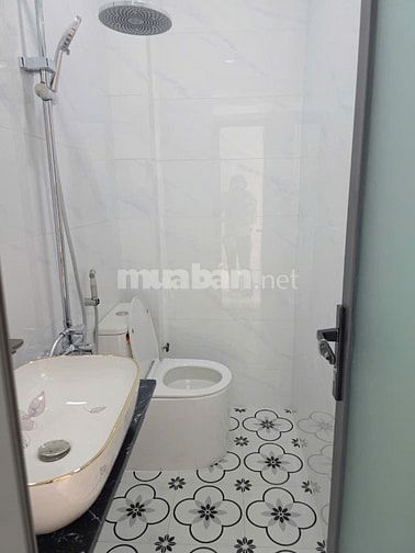 Bán nhà đẹp sát mặt đường lạc long quân p8 tân bình