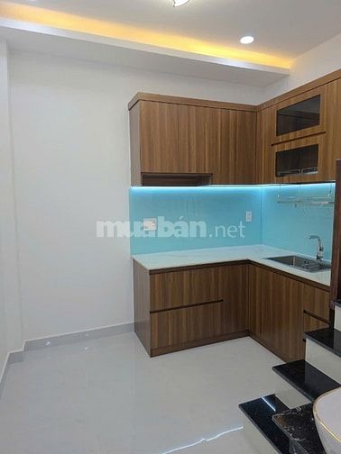 Bán nhà đẹp sát mặt đường lạc long quân p8 tân bình