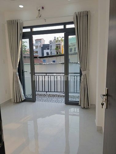 Bán nhà đẹp sát mặt đường lạc long quân p8 tân bình