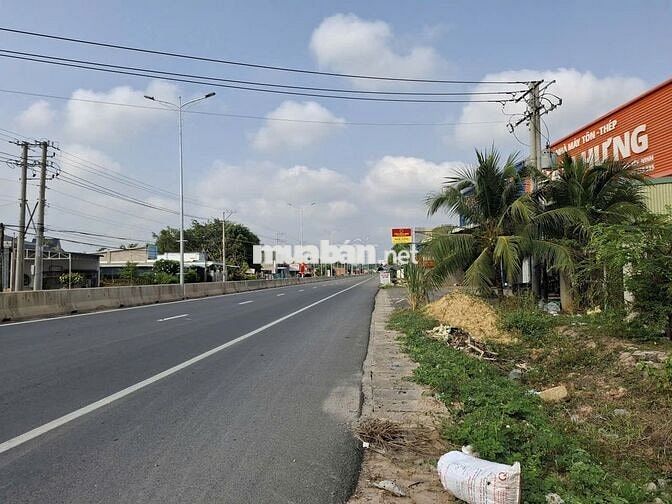 Đất đô thị, 2 mặt tiền. Ngang 11m, dài 29m. Giá 1,15 tỷ 