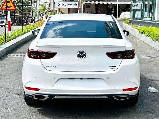 Mazda 3 Luxury - ƯU ĐÃI HƠN 100% LPTB