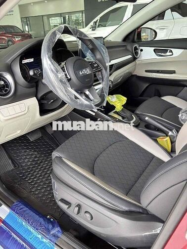 Kia K3 Luxury Đỏ- Xe mới Vin25 giá tốt