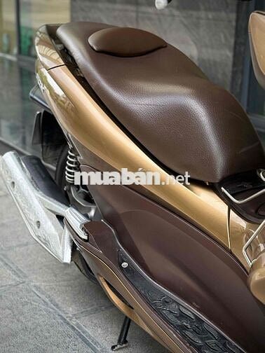 Honda PCX 2012 Vàng đồng Đẹp Zin rất chất lượng ạ