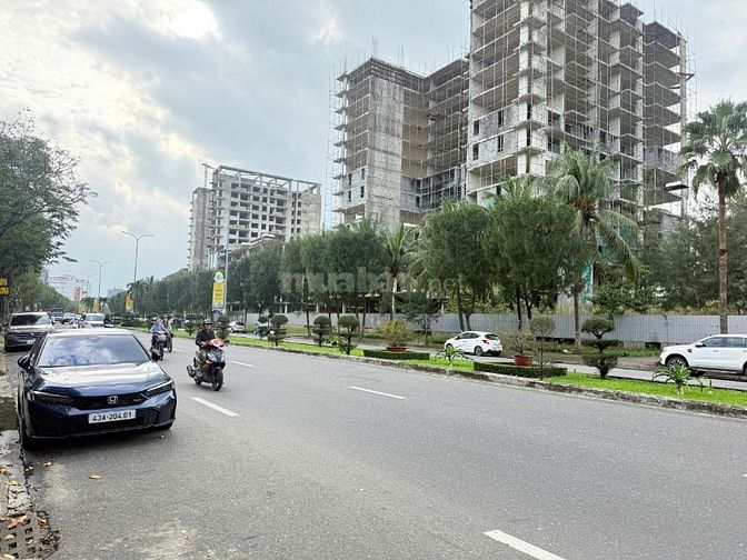 Bán nhà 4 tầng 125m2 đường Nguyễn Tất Thành,Hải Châu gần Ông Ích Khiêm