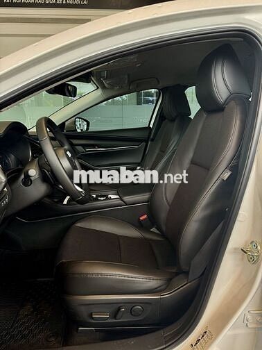 Mazda 3 Luxury - ƯU ĐÃI HƠN 100% LPTB
