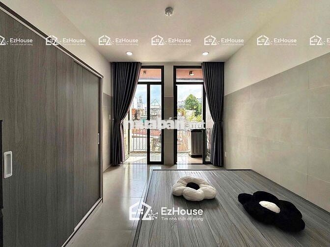 Phòng Ban Công Thoáng Giá Rẻ | Thang Máy | Hầm Xe Lớn
