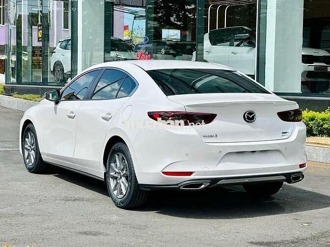 Mazda 3 Luxury - ƯU ĐÃI HƠN 100% LPTB