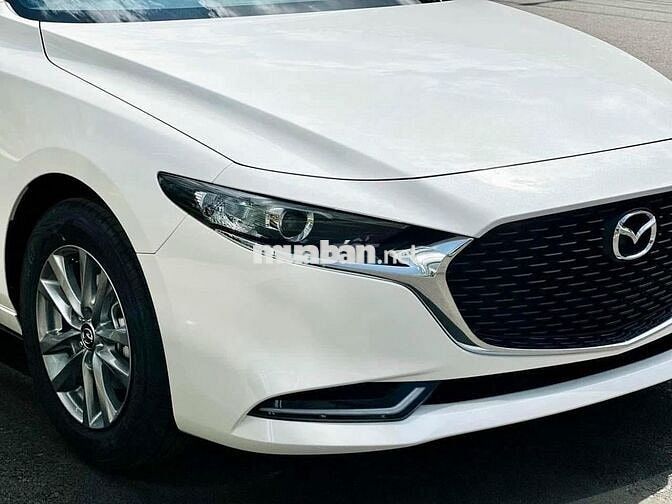 Mazda 3 Luxury - ƯU ĐÃI HƠN 100% LPTB
