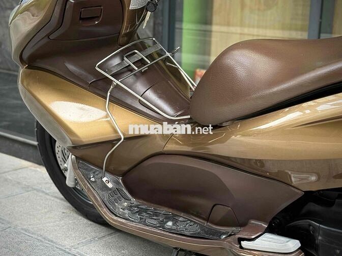 Honda PCX 2012 Vàng đồng Đẹp Zin rất chất lượng ạ