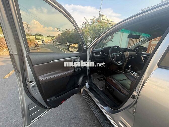 Toyota Fortuner 2.4 AT 89.000km