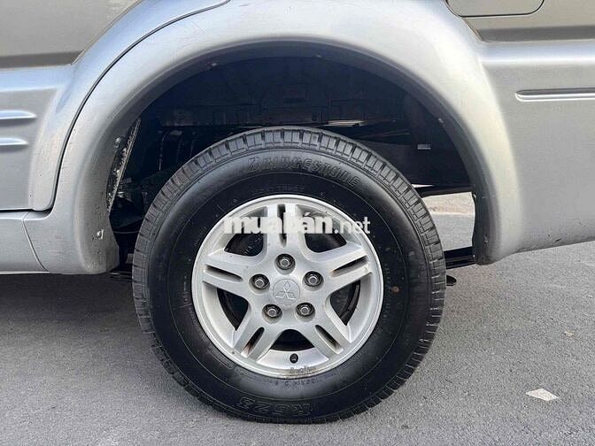 Mitsubishi Jolie 2004 Bạc Số sàn