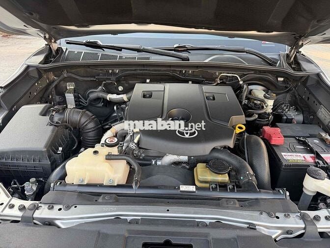 Toyota Fortuner 2.4 AT 89.000km