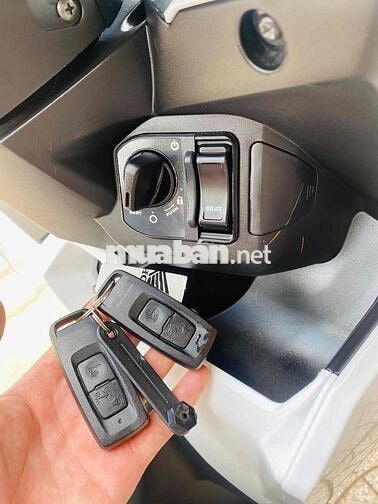 Vario 125 2025 Trắng 3000 km như mới chuẩn zin✅