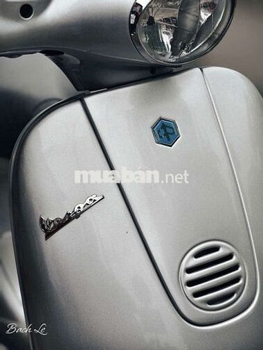 Piaggio Vespa ET8 màu Bạc