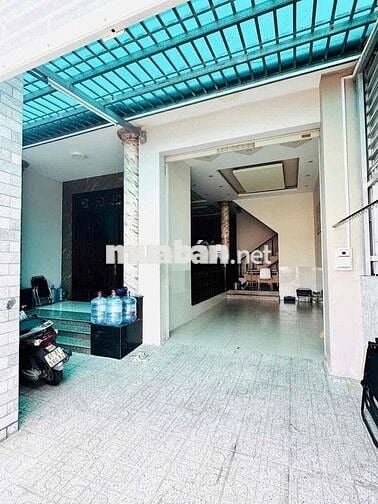 Nhà Ngay Trường tiểu Học Phú Tân 7,5x20m. 4pn 4wc