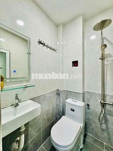 Cho thuê nhà nguyên căn , giá tốt , 3PN + 4WC  - Gần Toà nhà viettel
