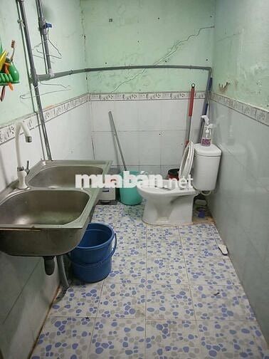 cho thuê phòng trọ 800k/th , 16m2 giá rẻ ở Bình Tân
