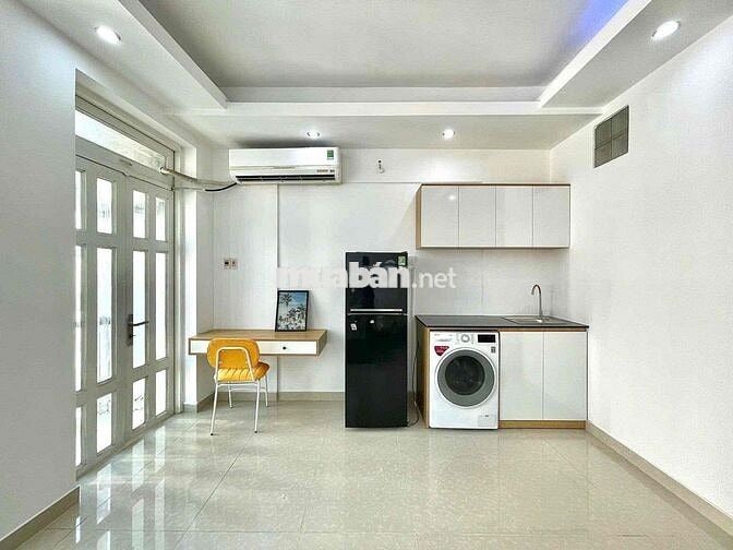 🔥Căn Hộ - Studio - Ban công - Nằm Ngay Chợ Bà Chiễu