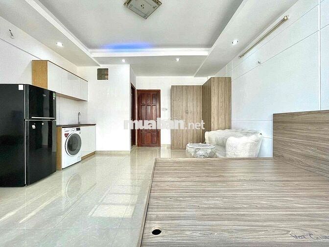 🔥Căn Hộ - Studio - Ban công - Nằm Ngay Chợ Bà Chiễu