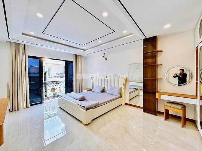 Bán nhà Bình Thạnh, XÂY MỚI CÓ THANG MÁY. 6 TẦNG LẦU. SÂN. GARA Ô TÔ