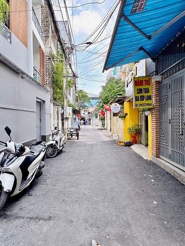 Bán nhà Bình Thạnh, XÂY MỚI CÓ THANG MÁY. 6 TẦNG LẦU. SÂN. GARA Ô TÔ