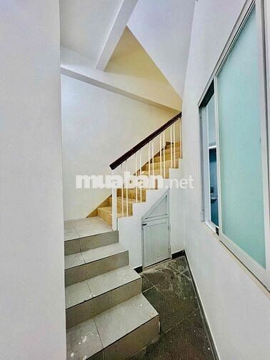 Bác Thịnh cần bán gấp nhà Bình Thạnh. Sổ hồng riêng