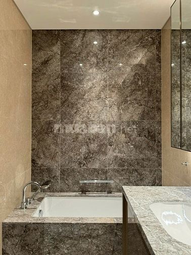 Chính chủ cho thuê căn hộ The MarQ Q.1 - 110m2 3PN 2WC chỉ 60tr/tháng