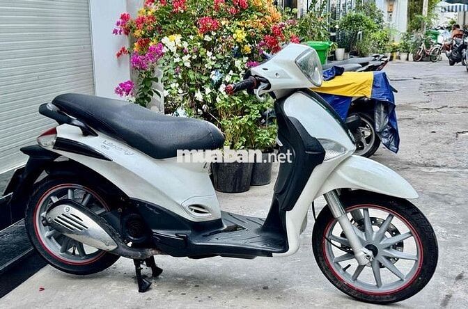 Piaggio Liberty 150ie Trắng