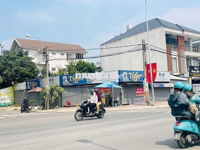 đất góc 2 mặt tiền đường số 1 phường bình tân DT 16x20 đất trống