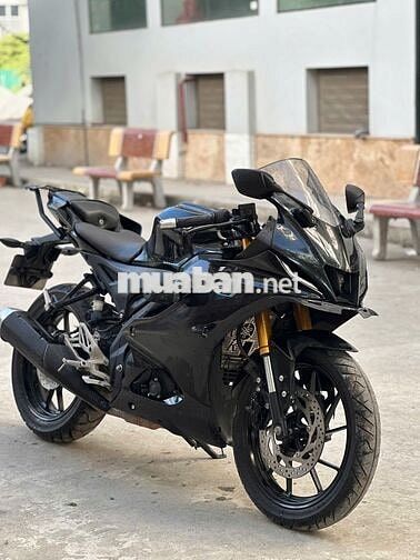 Yamaha R15 Đen