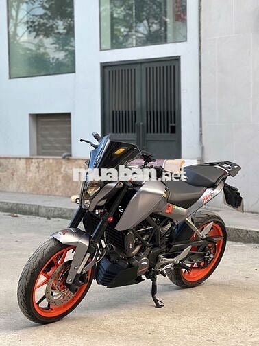 KTM Duke 200 màu Xám