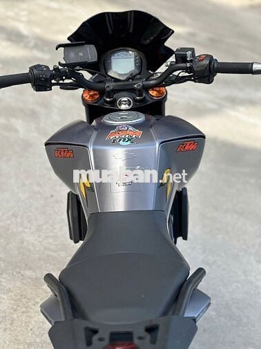 KTM Duke 200 màu Xám