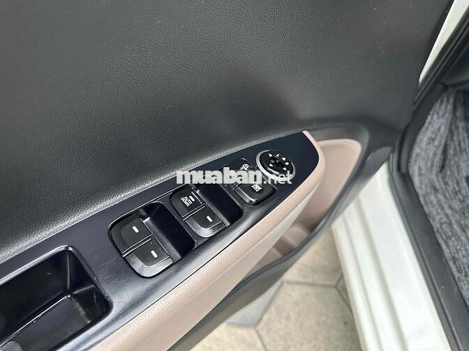 Hyundai Grand i10 2019 1.2 BASE - 90000 km