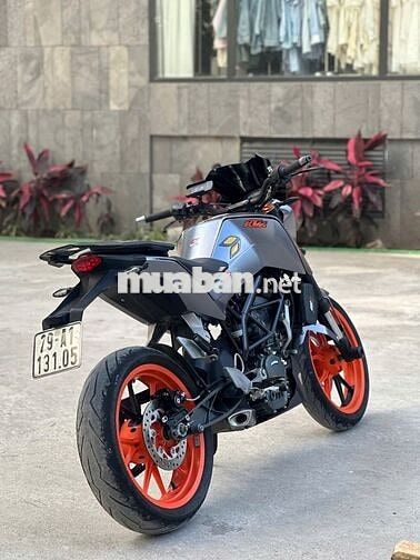 KTM Duke 200 màu Xám