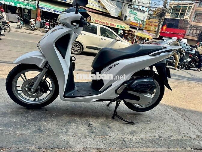 🔴🔴  SH 125 CBS Trắng đen 2018 xe đẹp bao sang tên