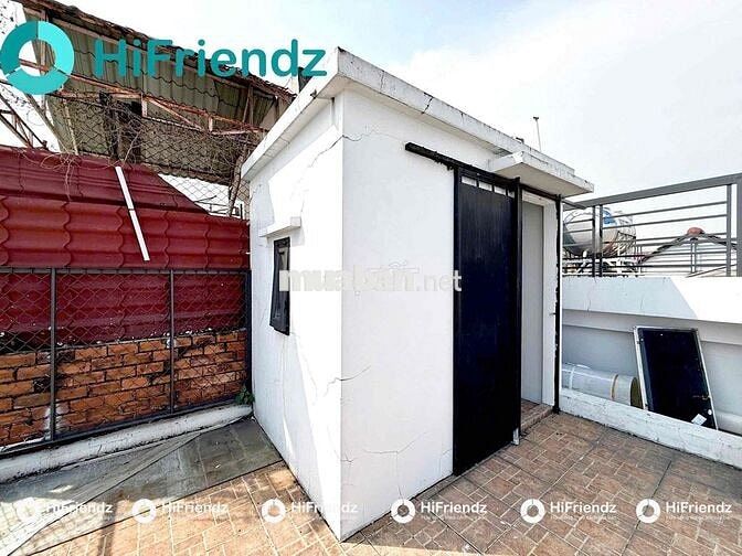 Trống sẵn studio full nội thất - Vành Đai Trong - có sân thượng riêng